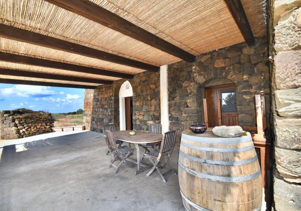 Abraxas Vigne di Pantelleria - Tenuta Bukkuram
