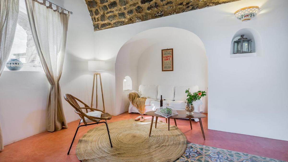 Abraxas Vigne di Pantelleria - Tenuta Bukkuram