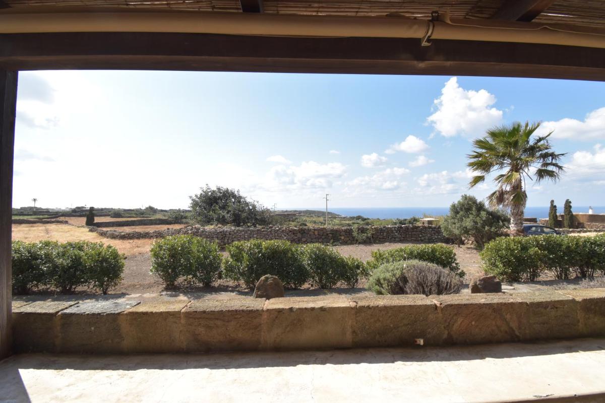 Abraxas Vigne di Pantelleria - Tenuta Bukkuram