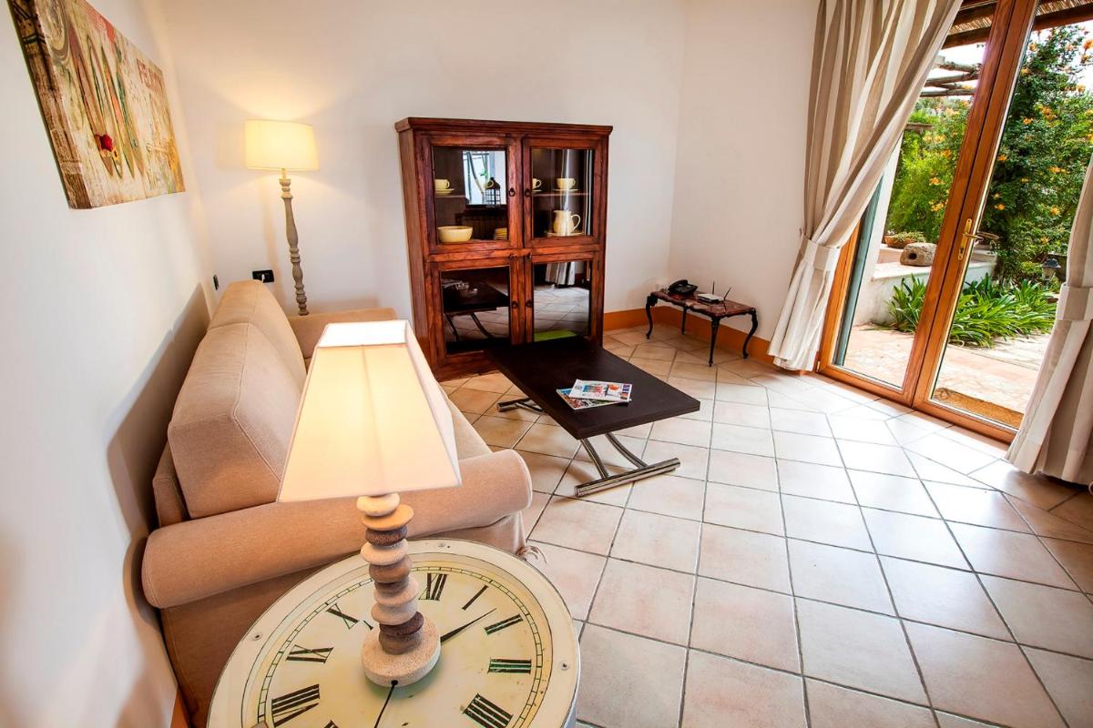 Tenuta Del Poggio Antico