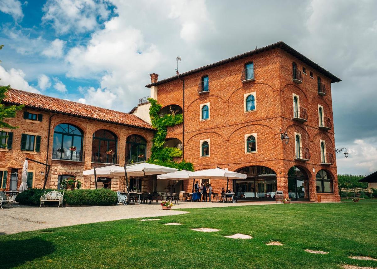 Tenuta Montemagno Relais & Wines