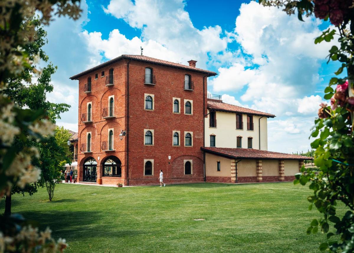 Tenuta Montemagno Relais & Wines