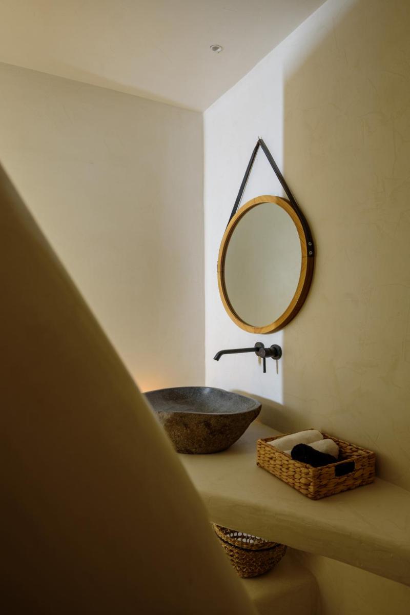 Terra Blanca Suites