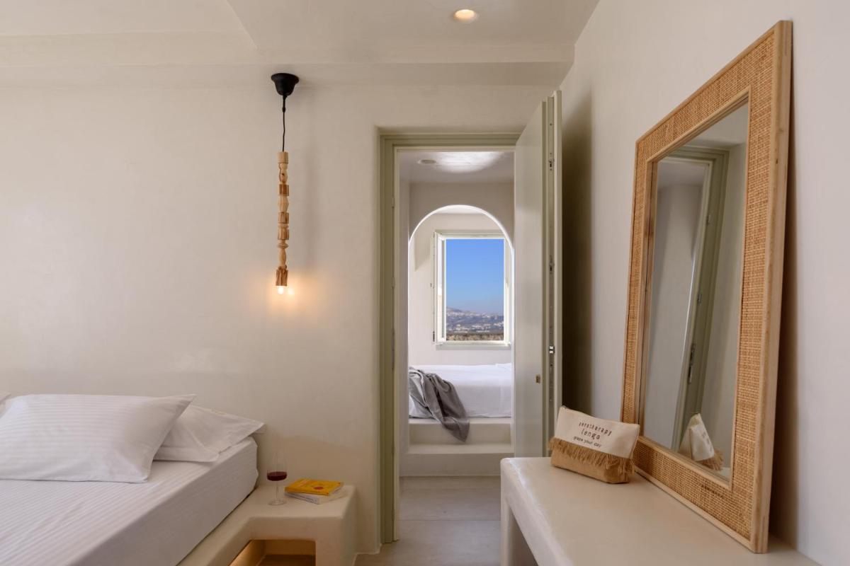 Terra Blanca Suites