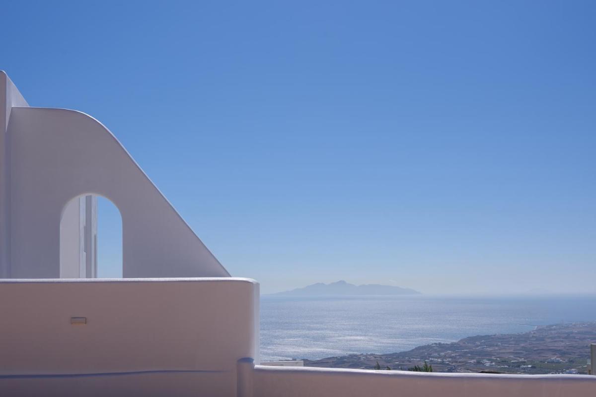 Terra Blanca Suites