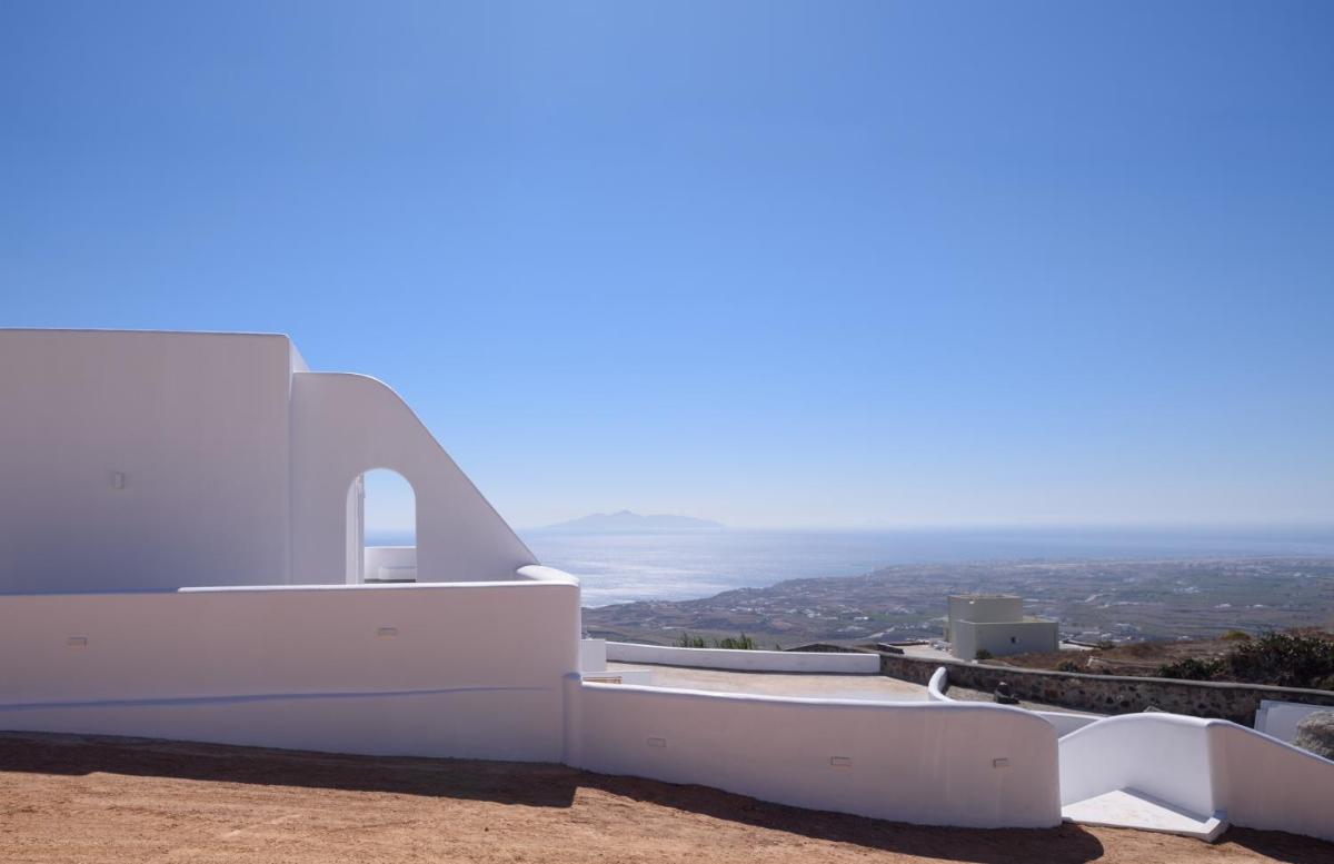 Terra Blanca Suites