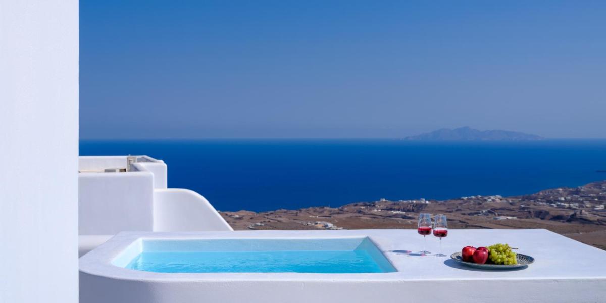 Terra Blanca Suites