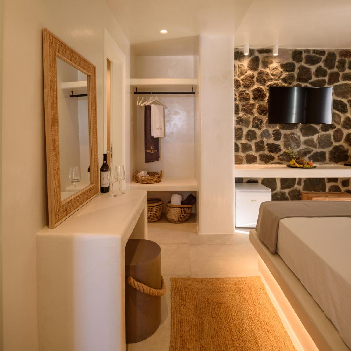 Terra Blanca Suites