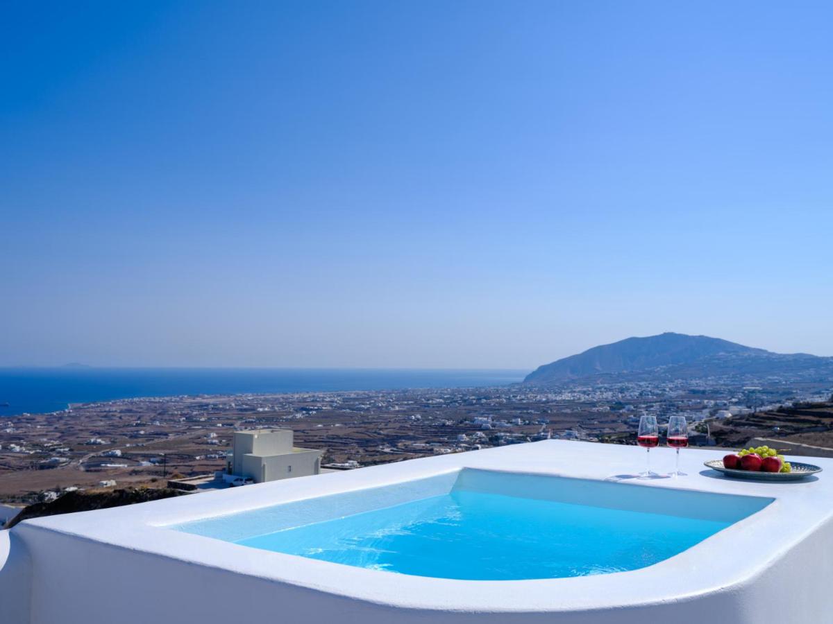 Terra Blanca Suites
