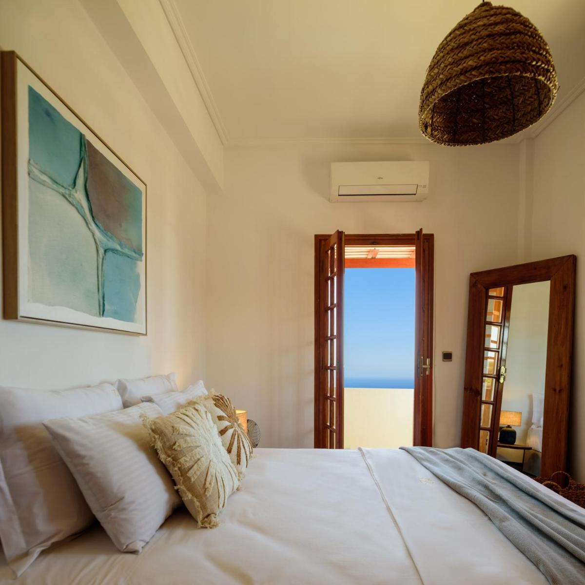 Terra Blanca Suites