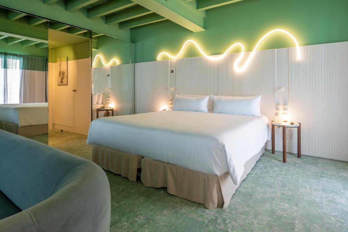 Terreno Barrio Hotel