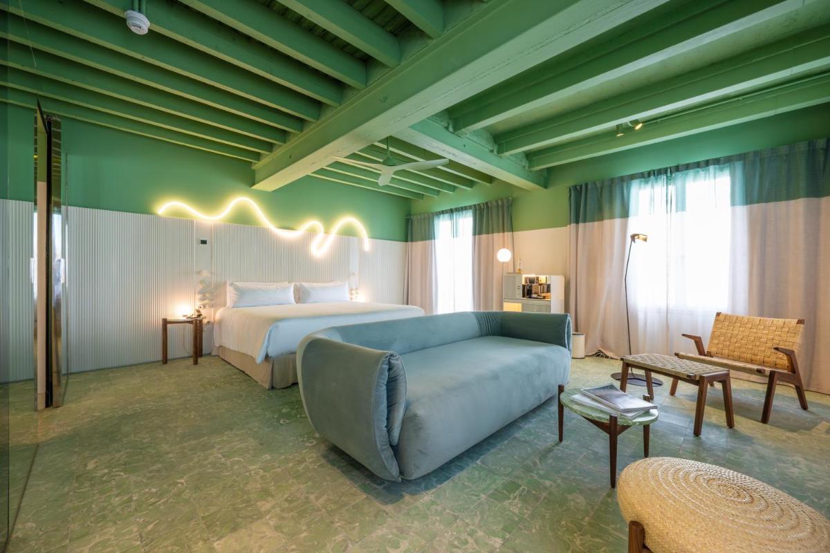 Terreno Barrio Hotel