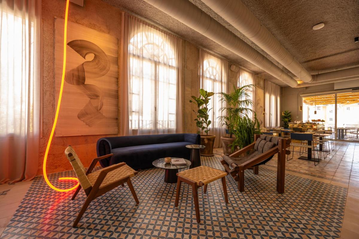 Terreno Barrio Hotel