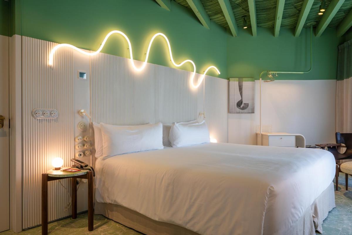 Terreno Barrio Hotel