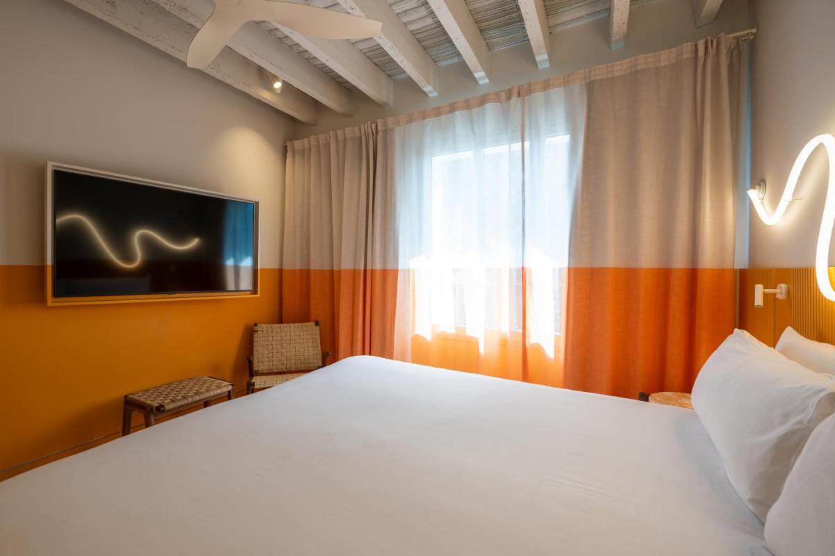 Terreno Barrio Hotel