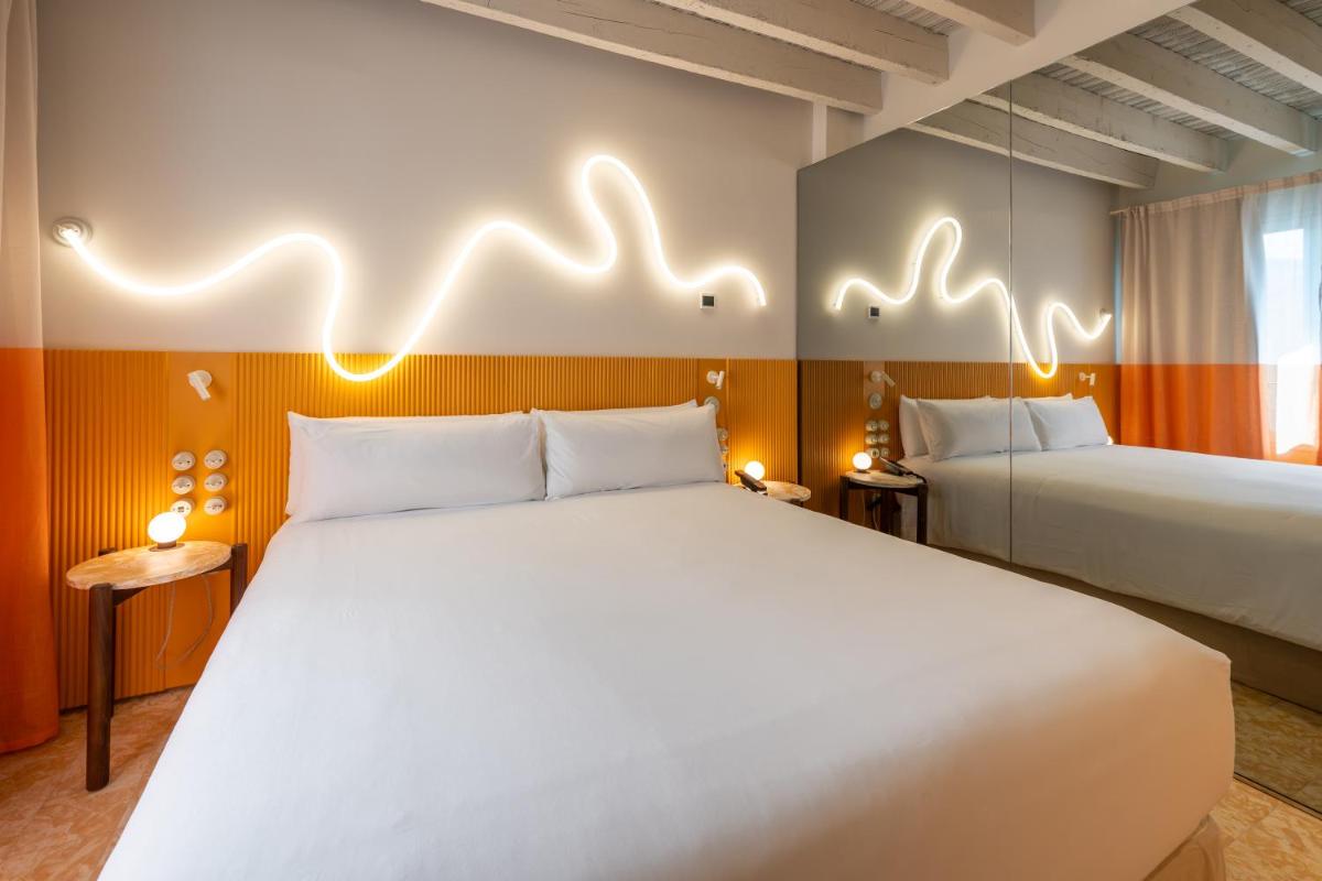 Terreno Barrio Hotel
