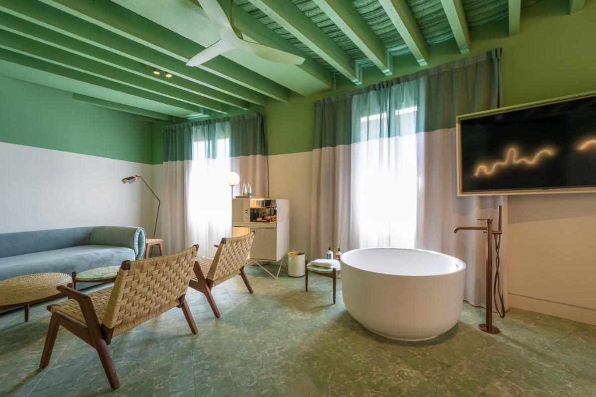 Terreno Barrio Hotel
