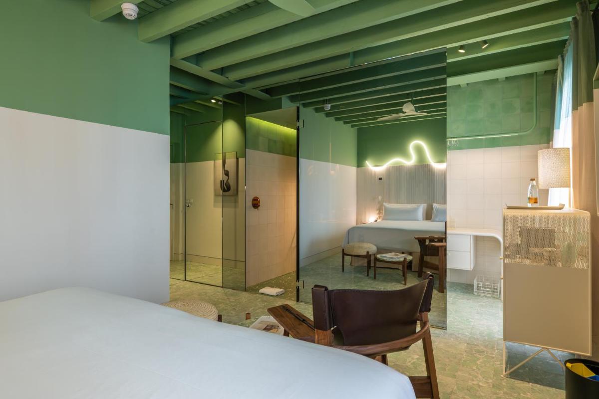 Terreno Barrio Hotel