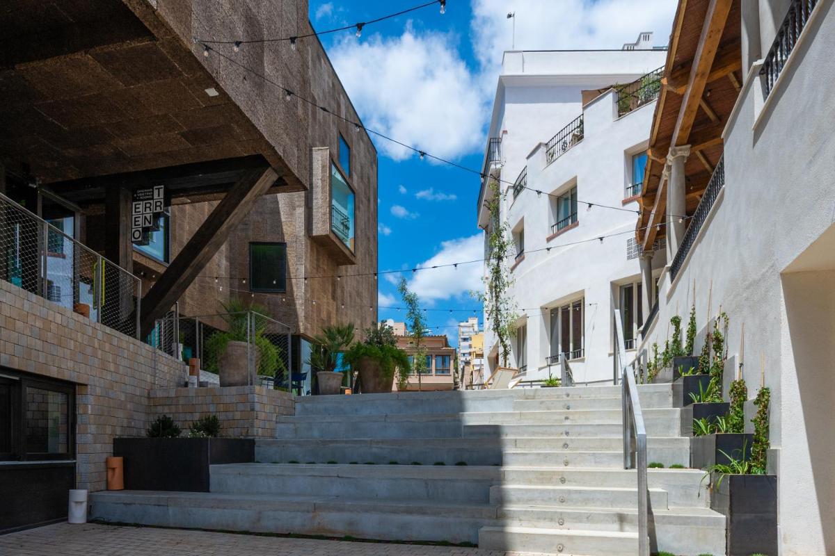 Terreno Barrio Hotel