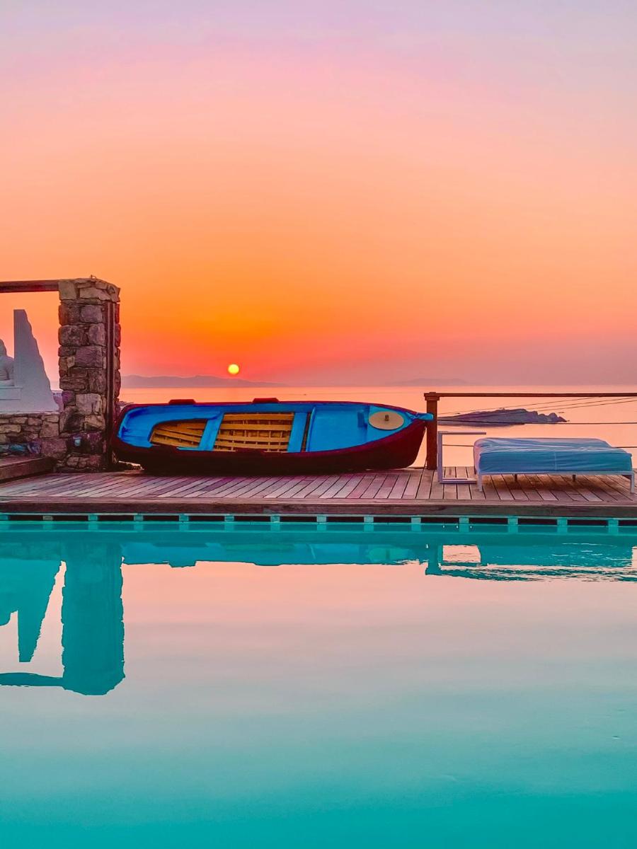 Tharroe of Mykonos Boutique Hotel