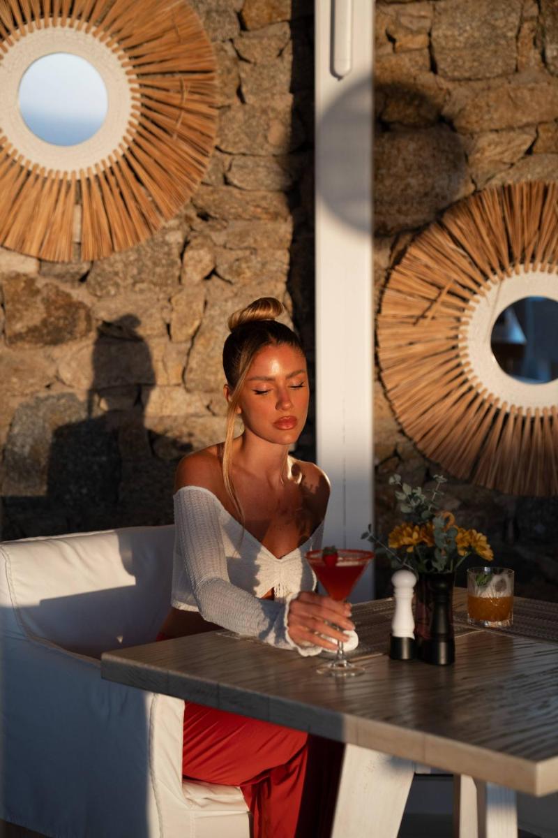 Tharroe of Mykonos Boutique Hotel