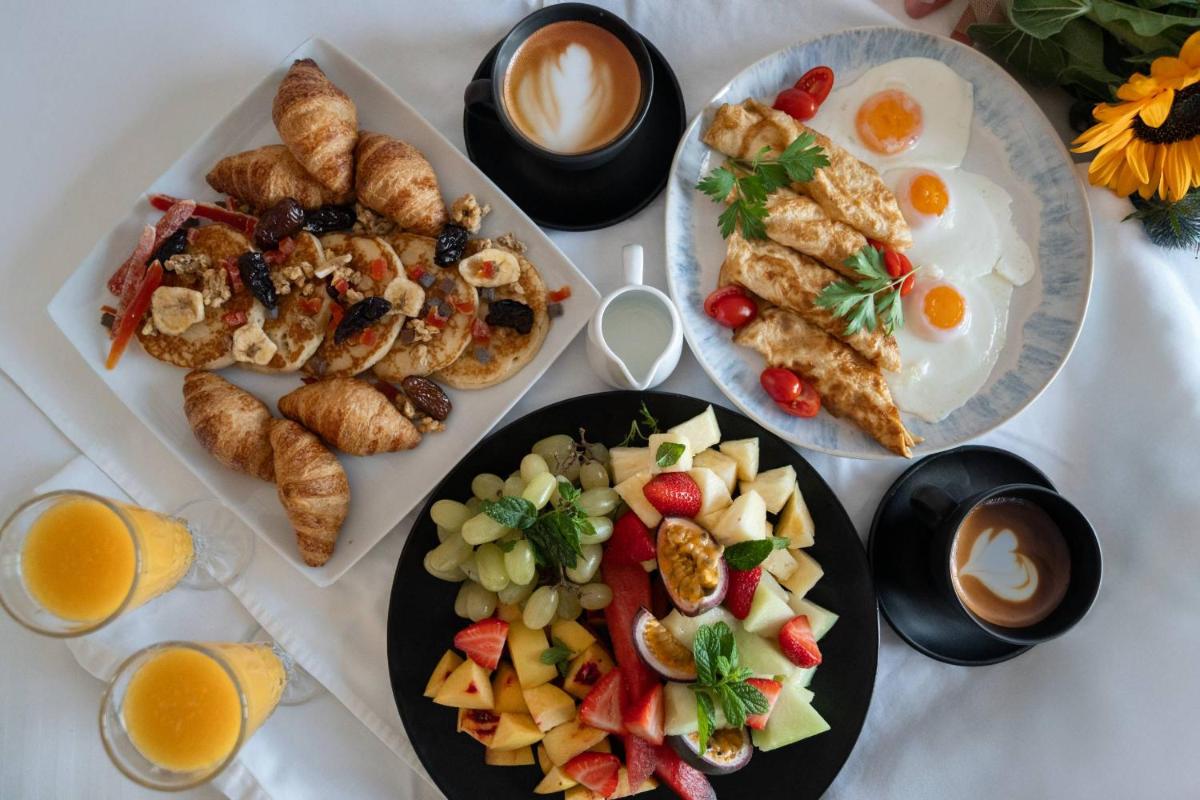 Tharroe of Mykonos Boutique Hotel