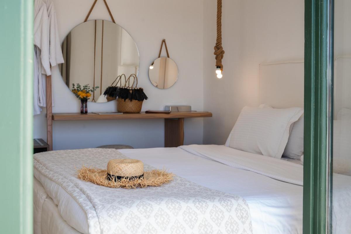 Tharroe of Mykonos Boutique Hotel