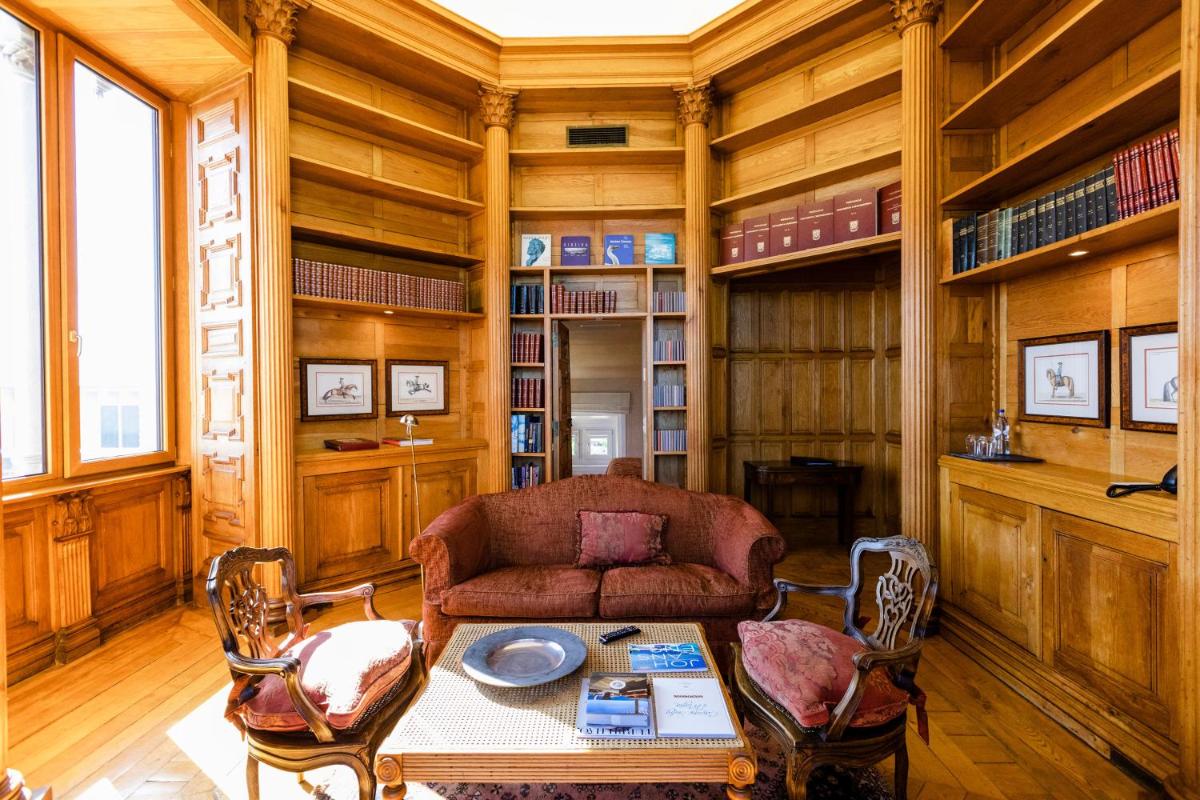 The Albatroz Hotel