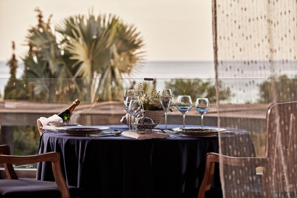 Aquagrand Artistic Luxury Beach Resort - Adults Only