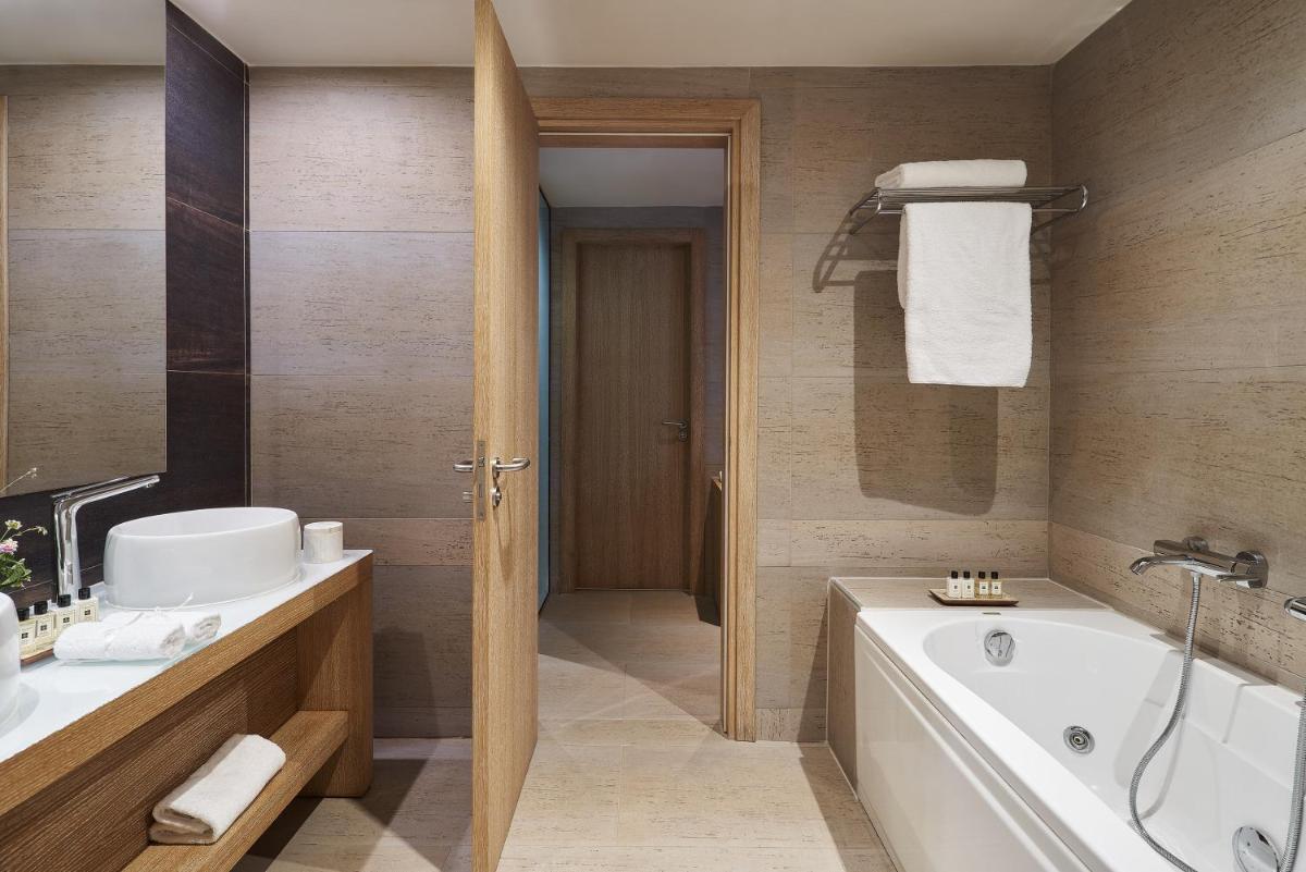 Aquagrand Artistic Luxury Beach Resort - Adults Only