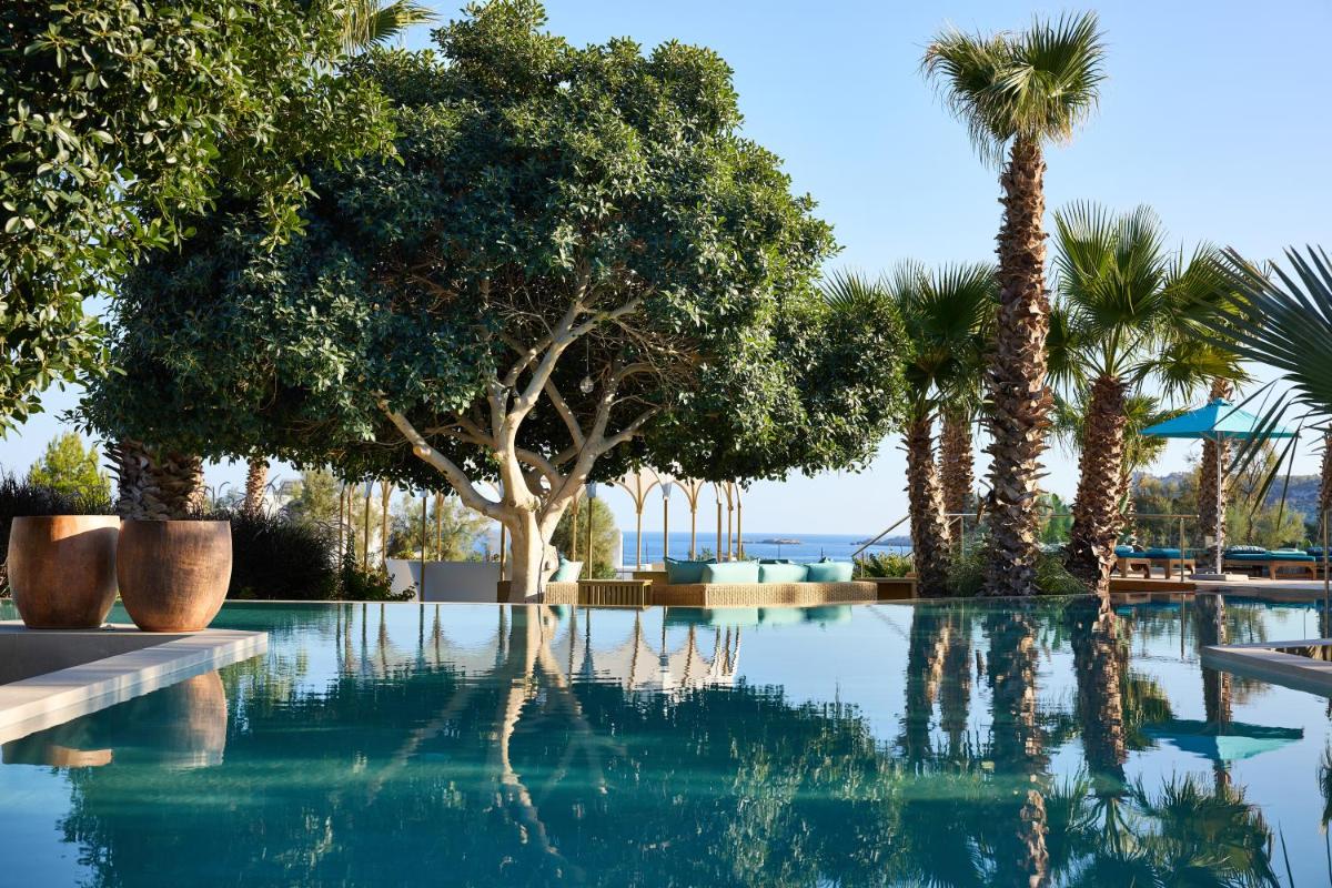 Aquagrand Artistic Luxury Beach Resort - Adults Only