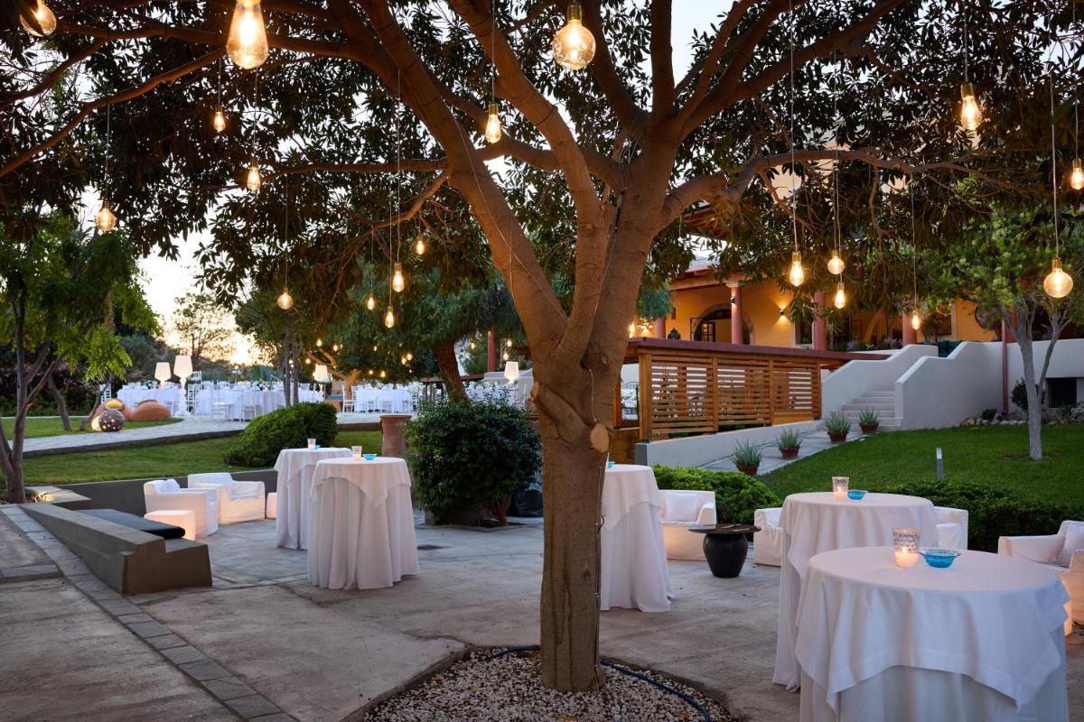 Aquagrand Artistic Luxury Beach Resort - Adults Only