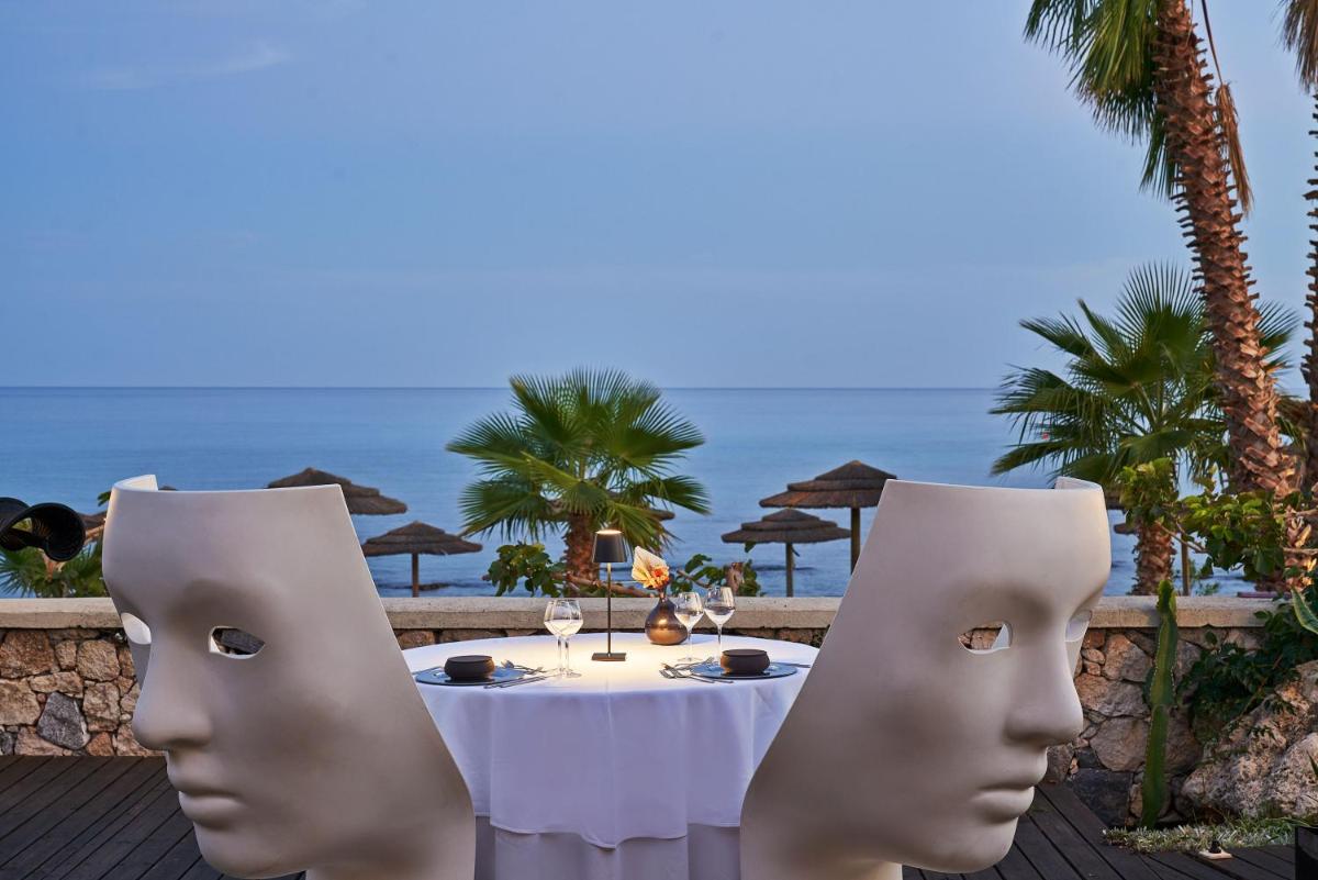 Aquagrand Artistic Luxury Beach Resort - Adults Only