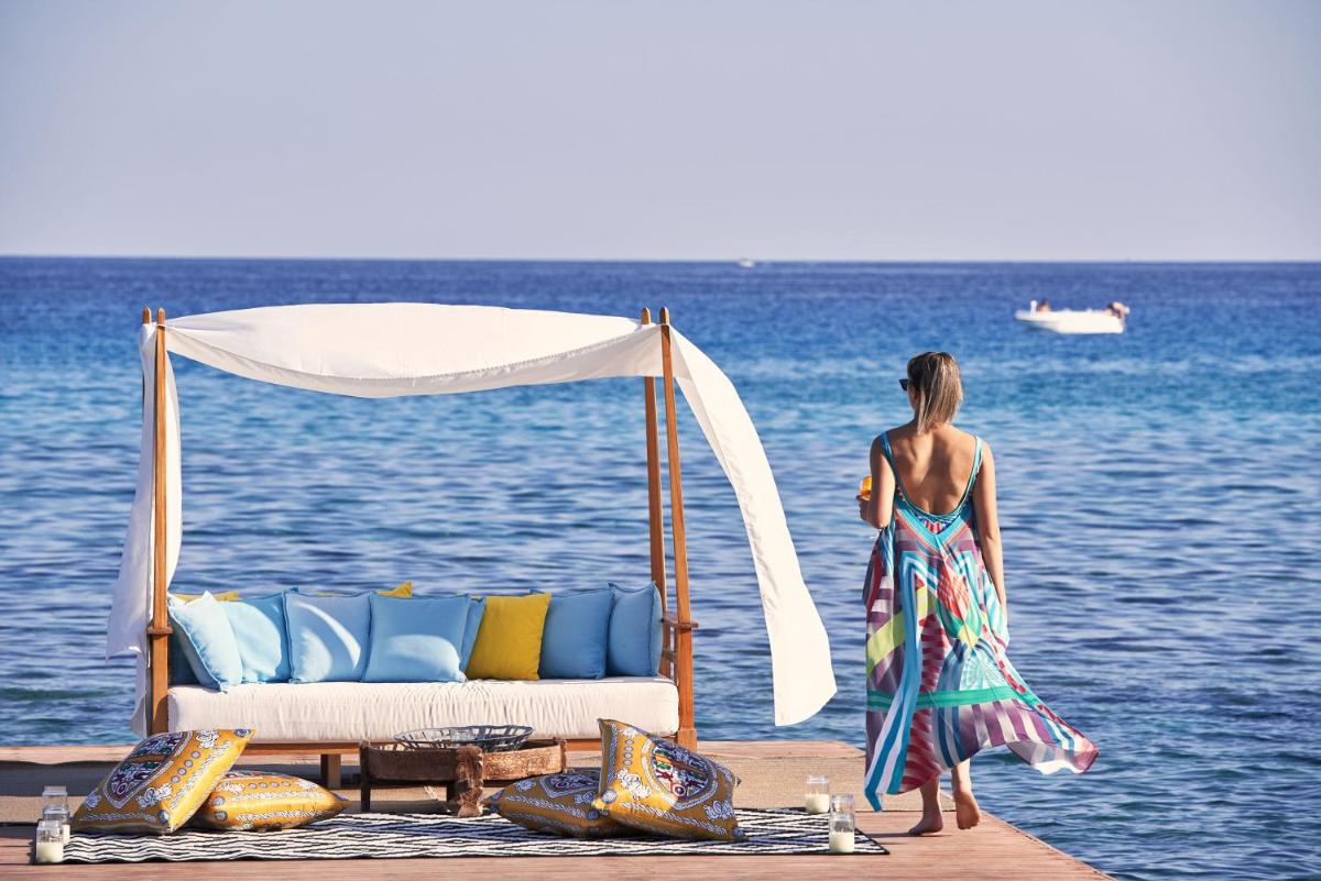 Aquagrand Artistic Luxury Beach Resort - Adults Only