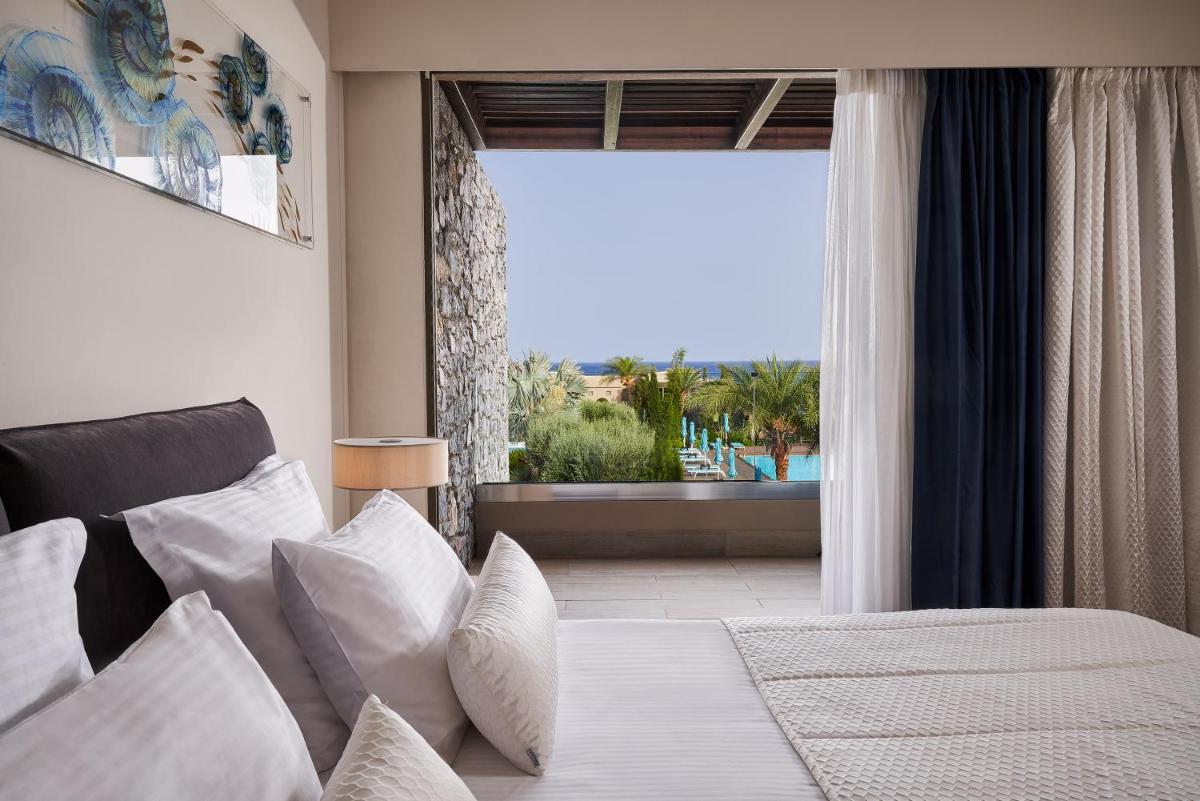 Aquagrand Artistic Luxury Beach Resort - Adults Only
