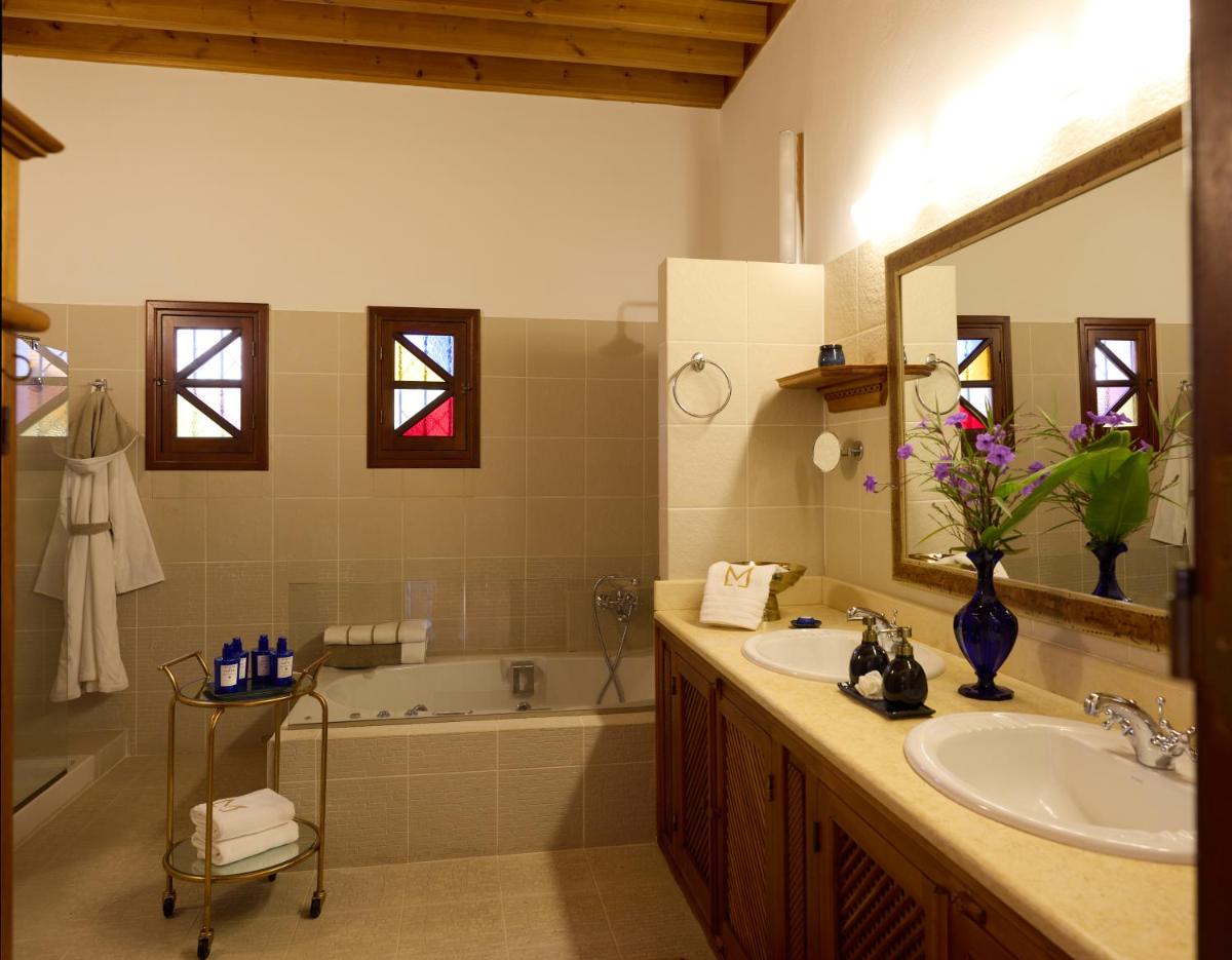 Aquagrand Artistic Luxury Beach Resort - Adults Only