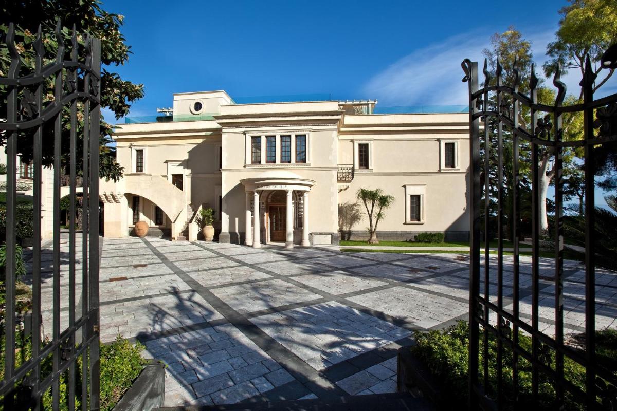 The Ashbee Hotel - The Leading Hotels of the World