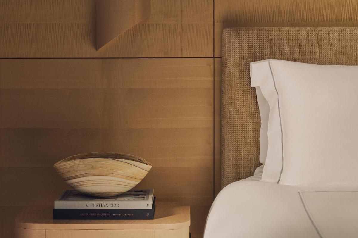 The Berkeley, Maybourne