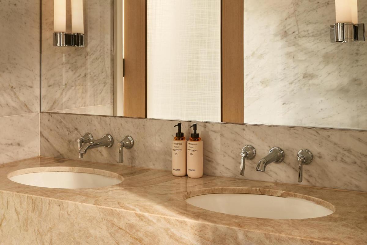 The Berkeley, Maybourne