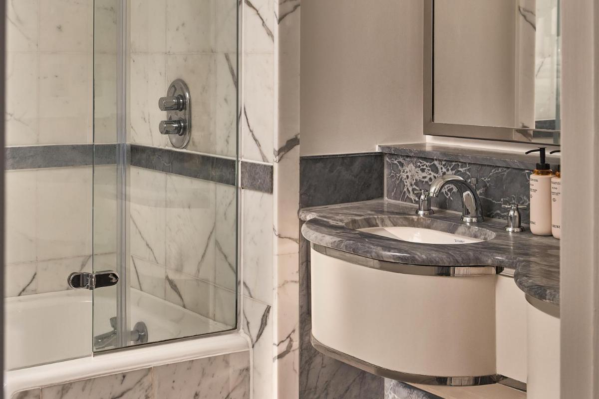 The Berkeley, Maybourne