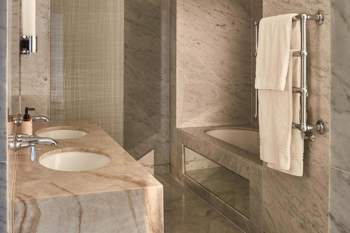 The Berkeley, Maybourne