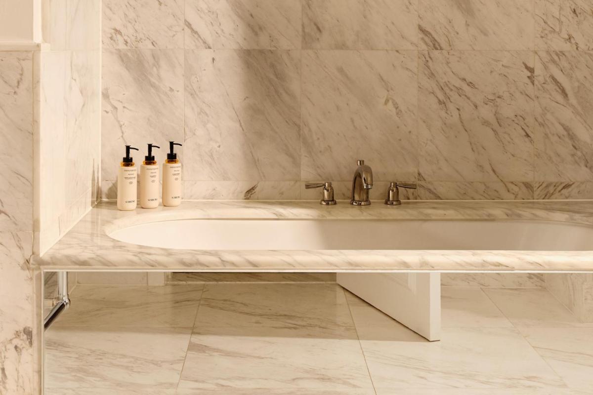 The Berkeley, Maybourne