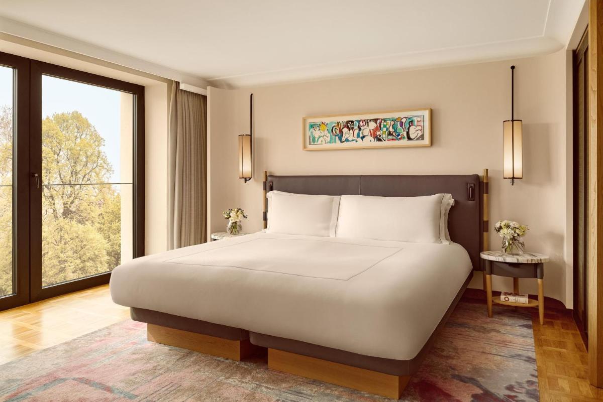 The Berkeley, Maybourne