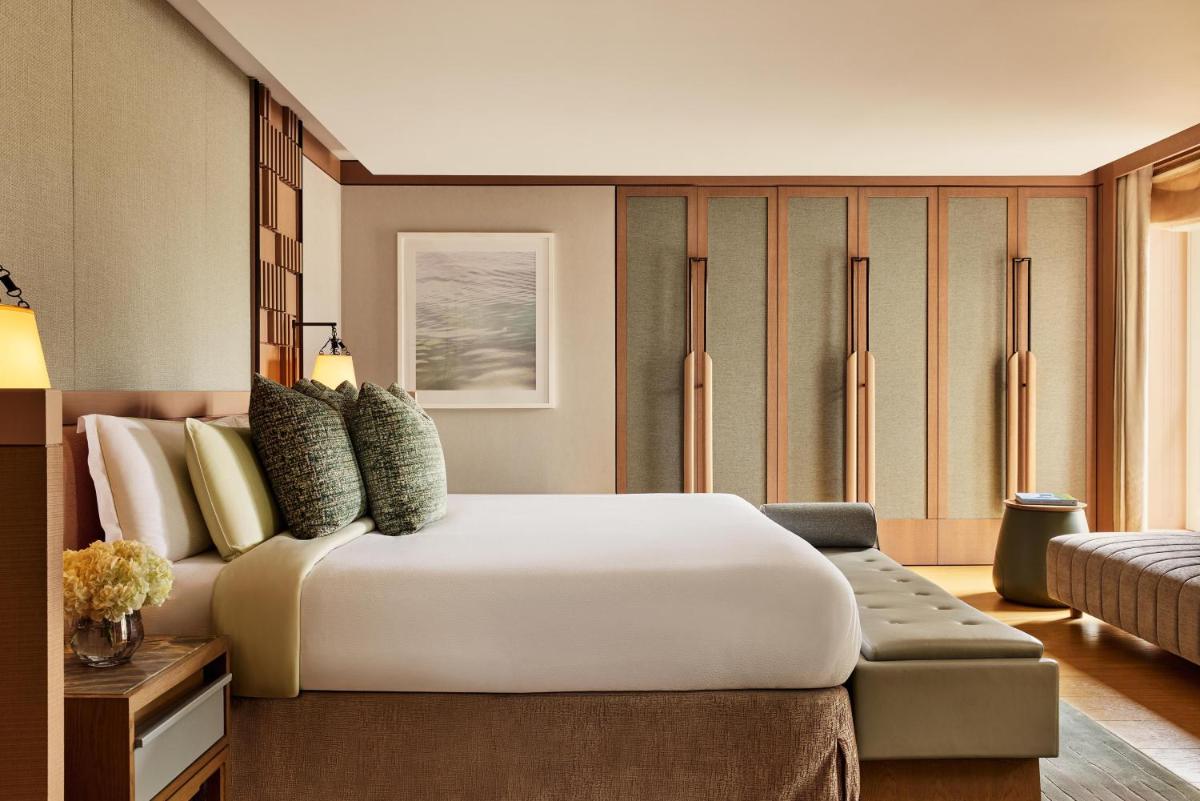 The Berkeley, Maybourne