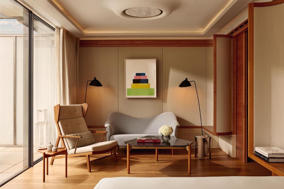 The Berkeley, Maybourne