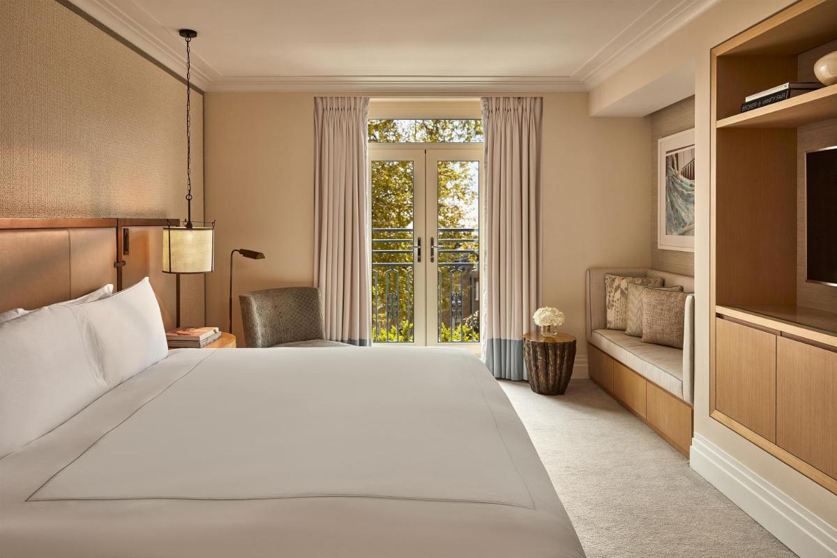 The Berkeley, Maybourne