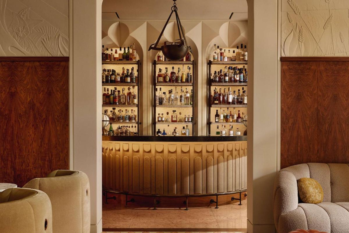 The Berkeley, Maybourne