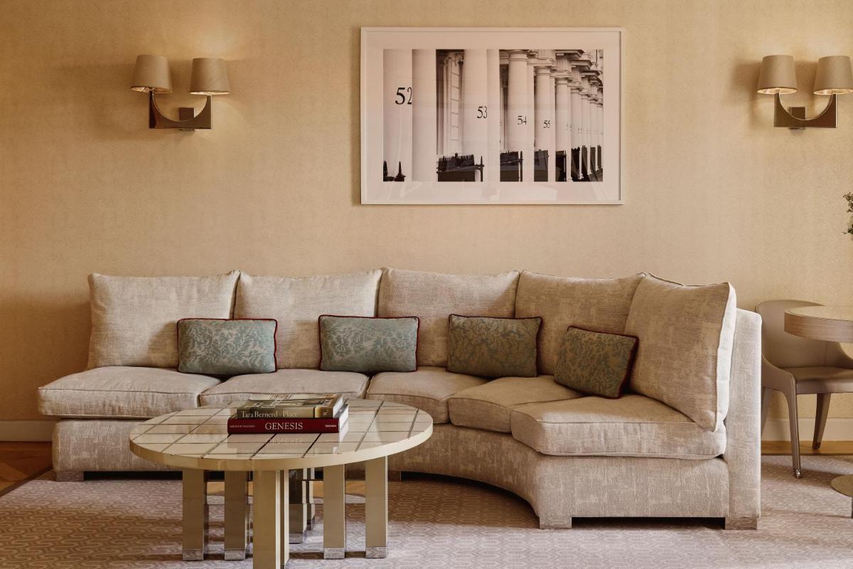 The Berkeley, Maybourne