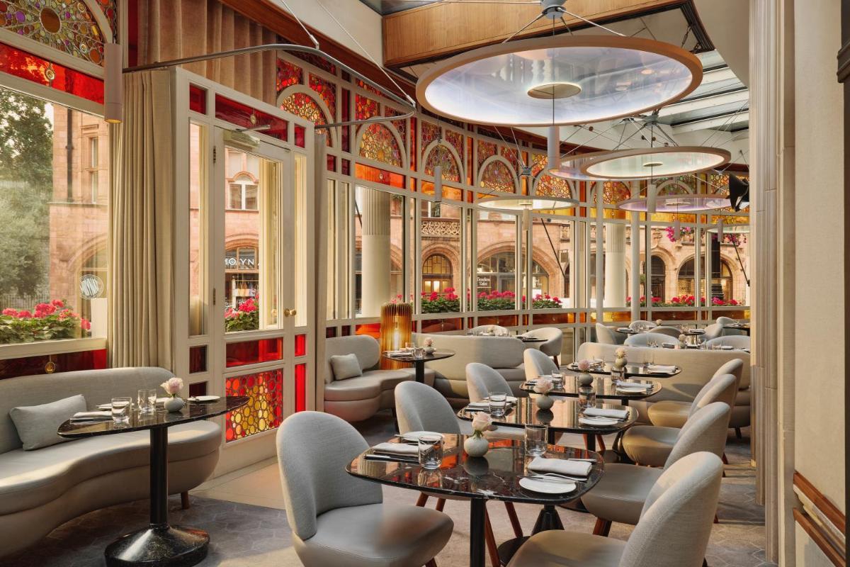 The Connaught, Maybourne