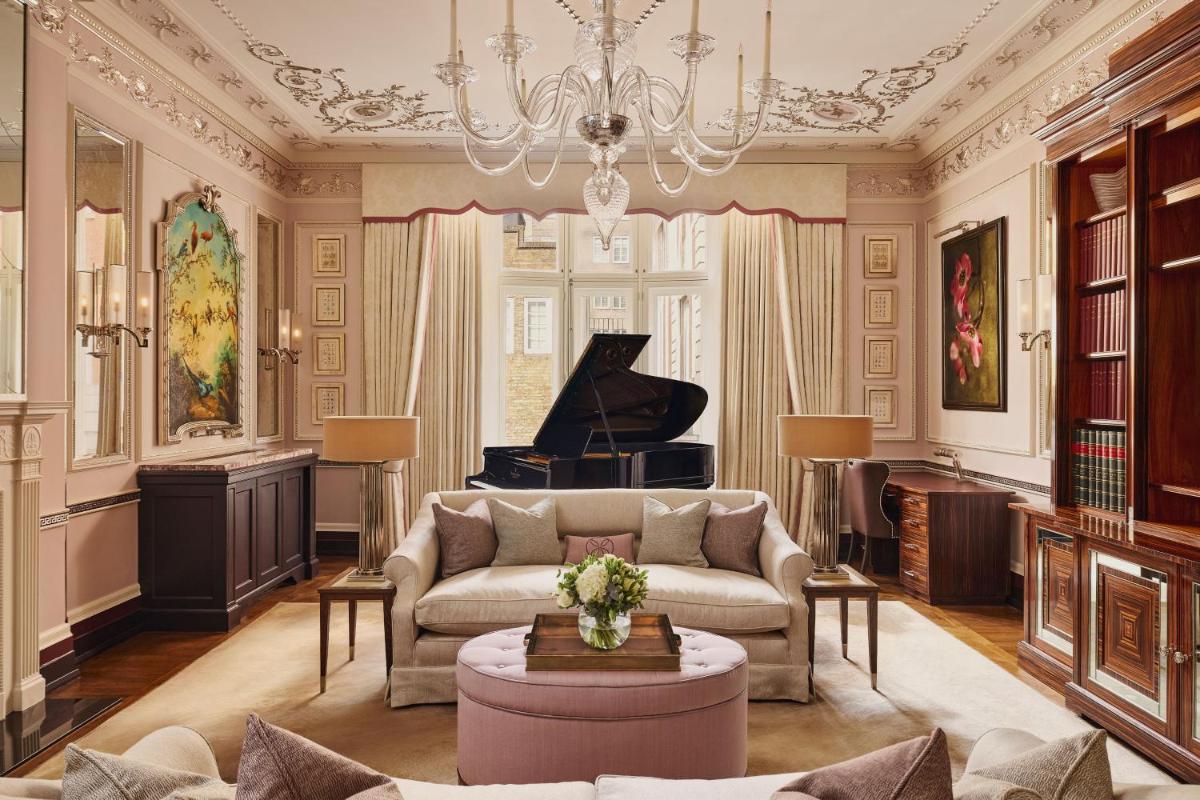 The Connaught, Maybourne